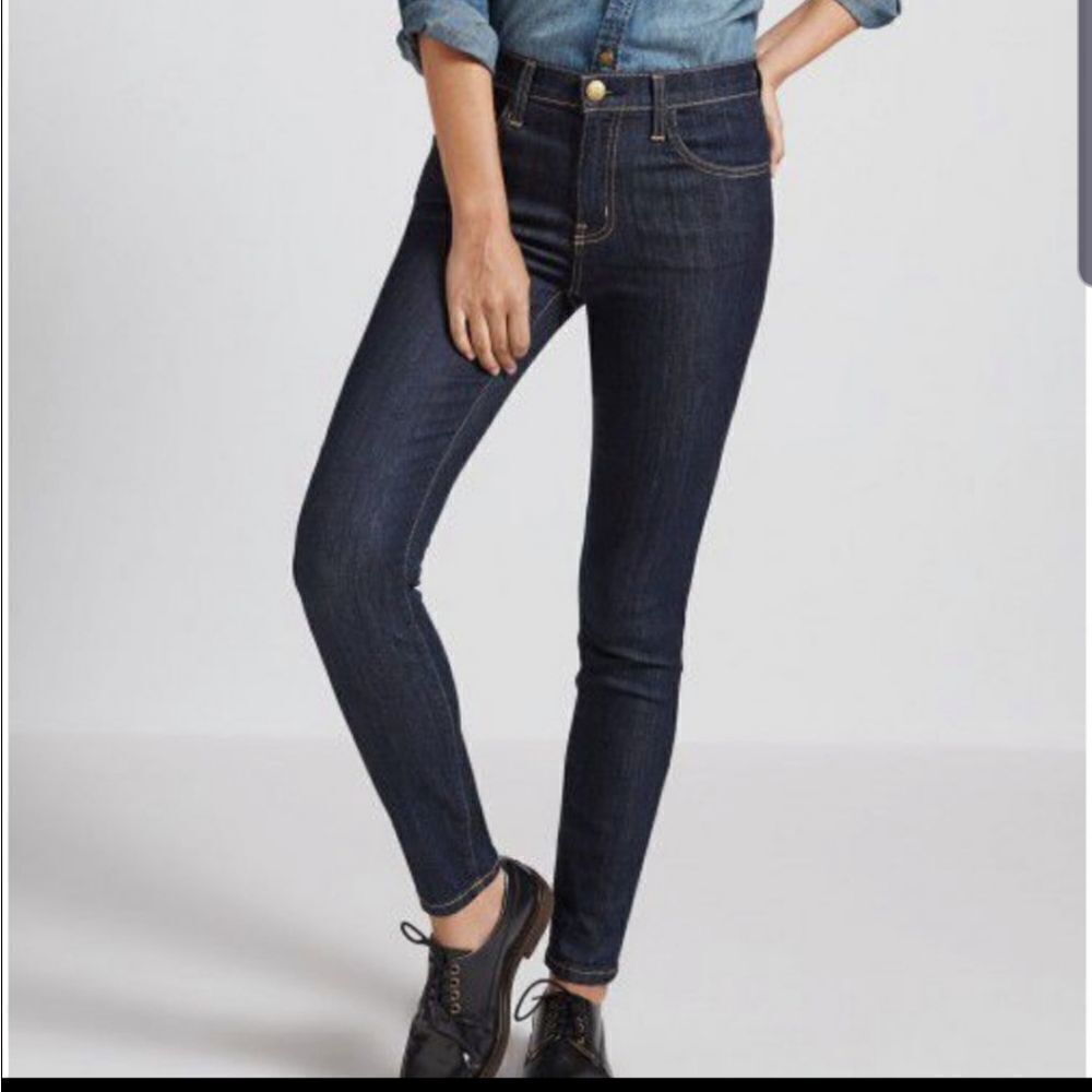 Current Elliott stiletto jeans size 28